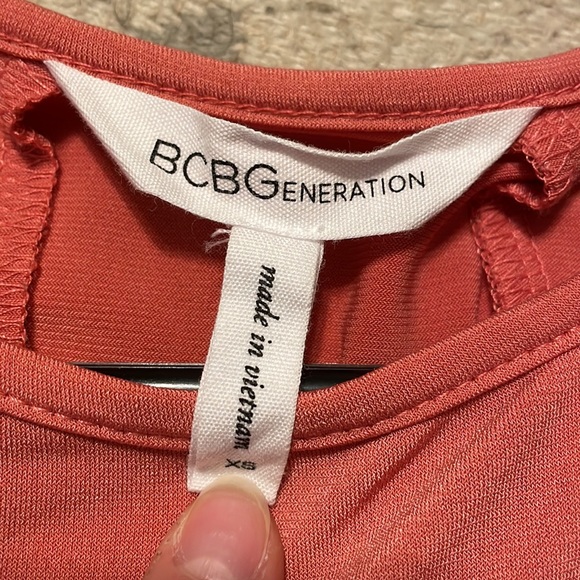 BCBG Pink shift dress with shoulder cut-outs - Picture 4 of 5